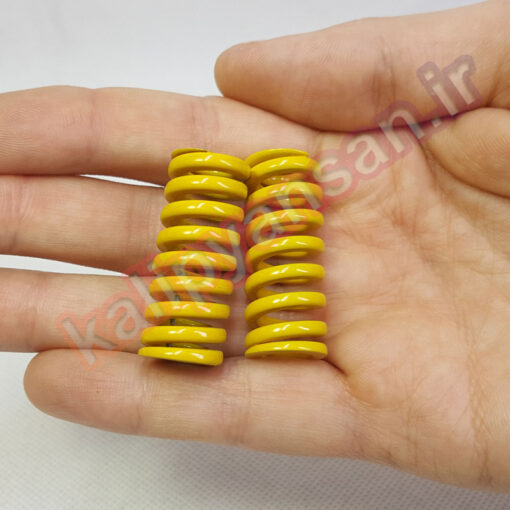 فنر قالب سازی زرد طول 38 قطر 16