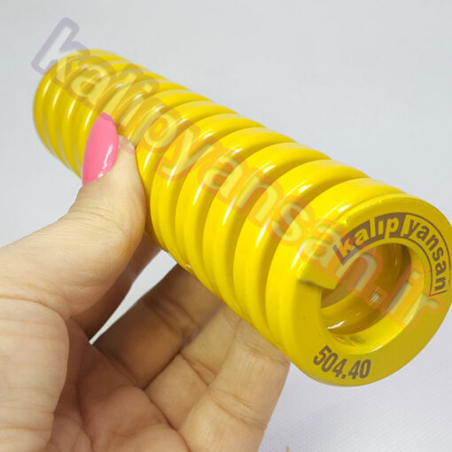 فنر قالب سازی زرد طول 139 قطر 40